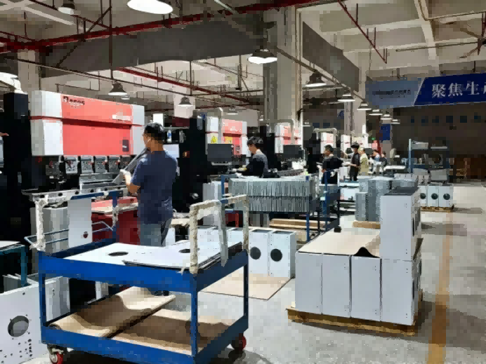 Precision Bending in Metal Manufacturing: Flexible Production Solutions for B2B Storage and Organization Products